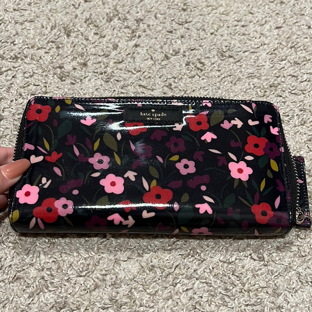 kate spade Black Floral Patent Zip Wallet with Pink and Red Flowers